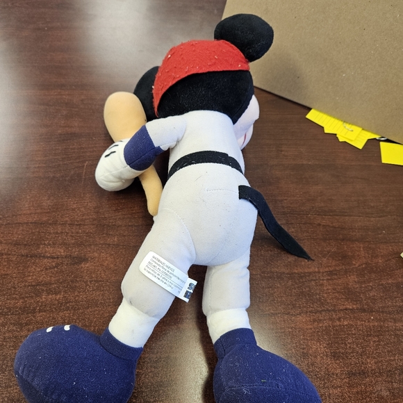 Mickey Mouse Plush with Baseball Bat Disney but from Sega Toys - Picture 3 of 5